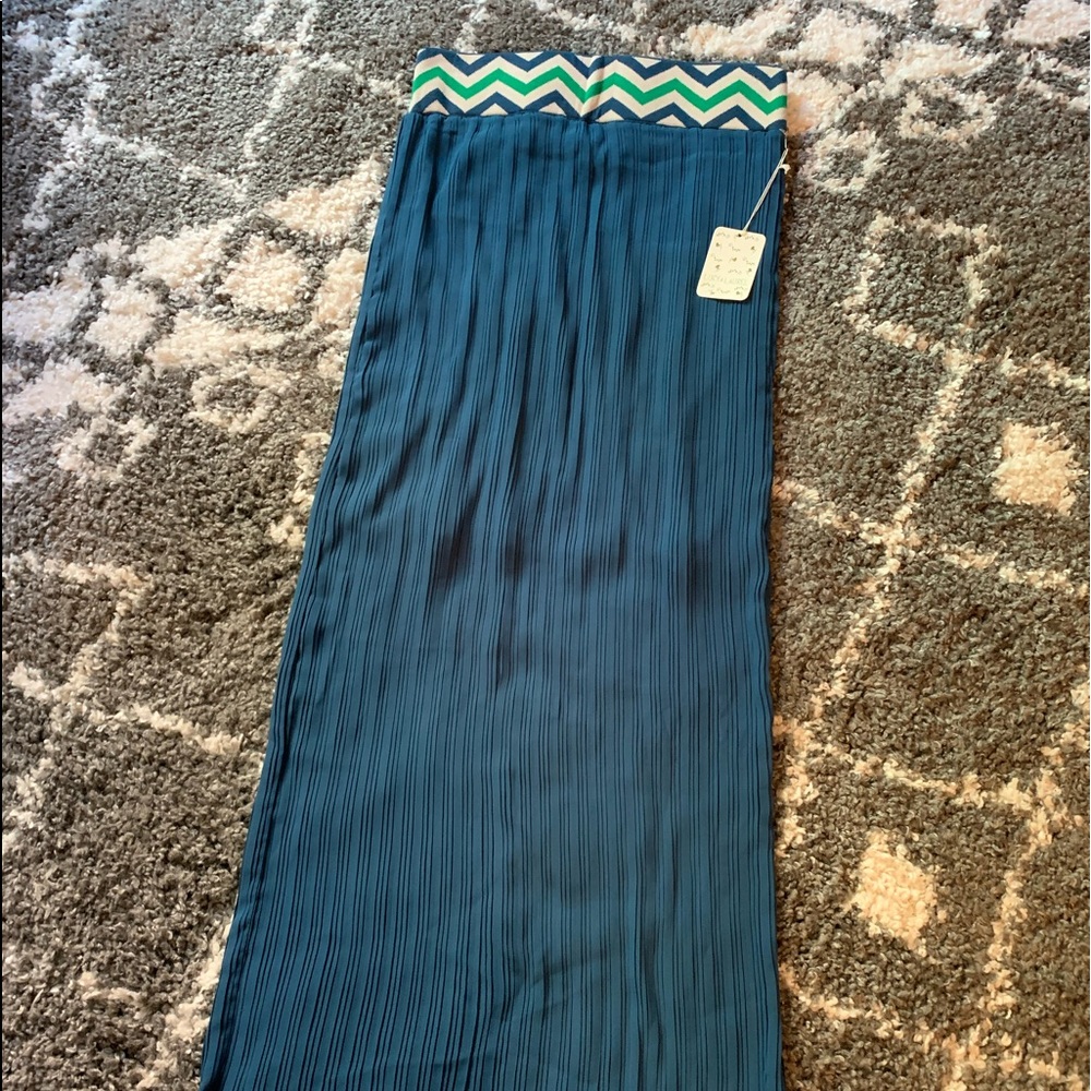 Lucy and Laurel skirt! NWT size M